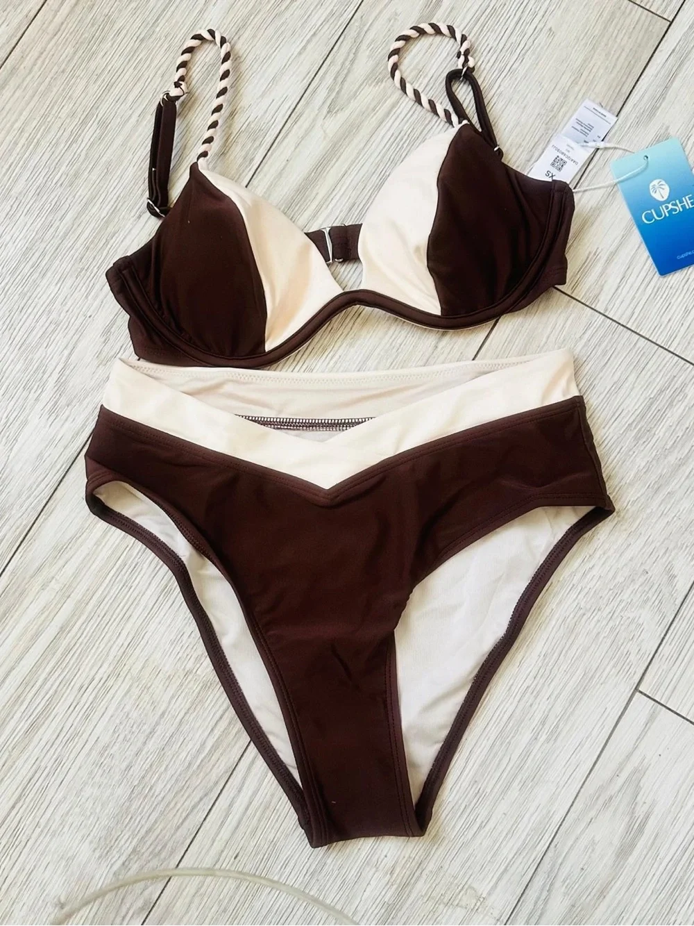 Cupshe Cream and Brown V-Front Two-Tone size XS Bikini